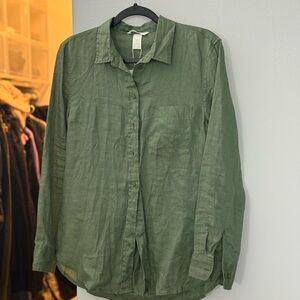 H&M Olive Green Casual Button Down Shirt
